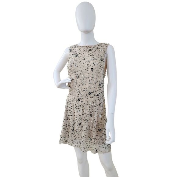 Alice +Olivia  - Picture 4 of 9